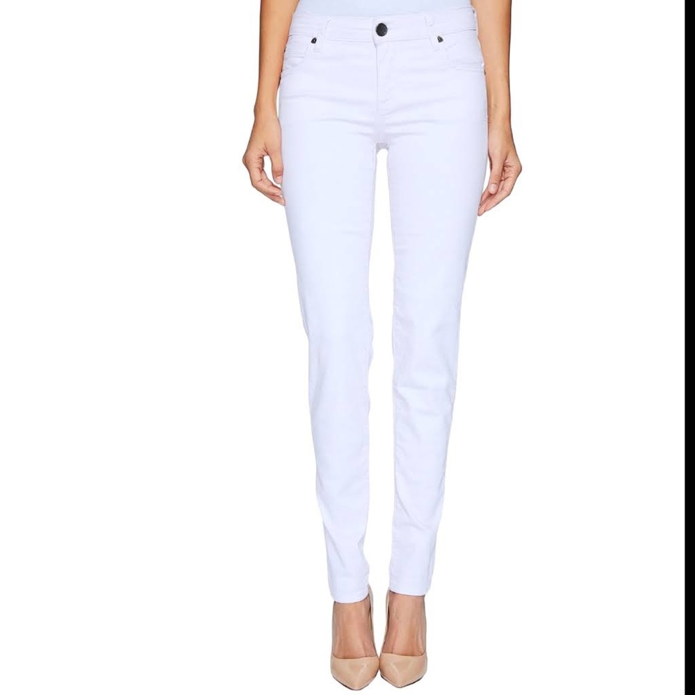 Barely worn KUT white jeans style Diana Skinny size 6